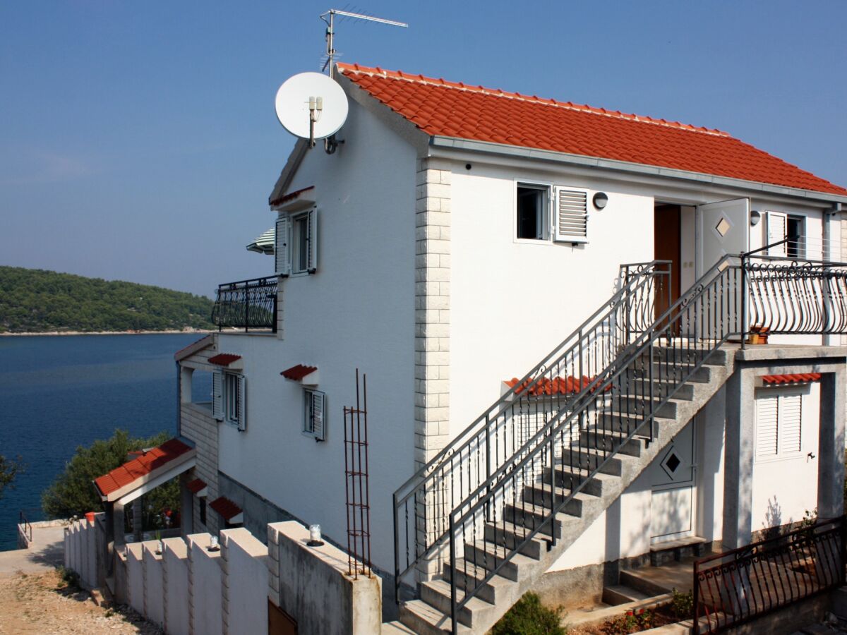 Apartment Studio flat near beach Nečujam, Šolta AS-5182-a - Outdoor photo 2