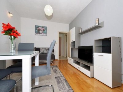 Apartment Three bedroom apartment with terrace and sea view Arbanija, Čiovo A-5228-f - Outdoor photo 16