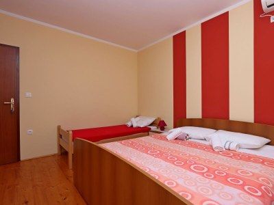 Holiday room with terrace and sea view Vrbnik, Krk S-5299-a - Outdoor photo 13