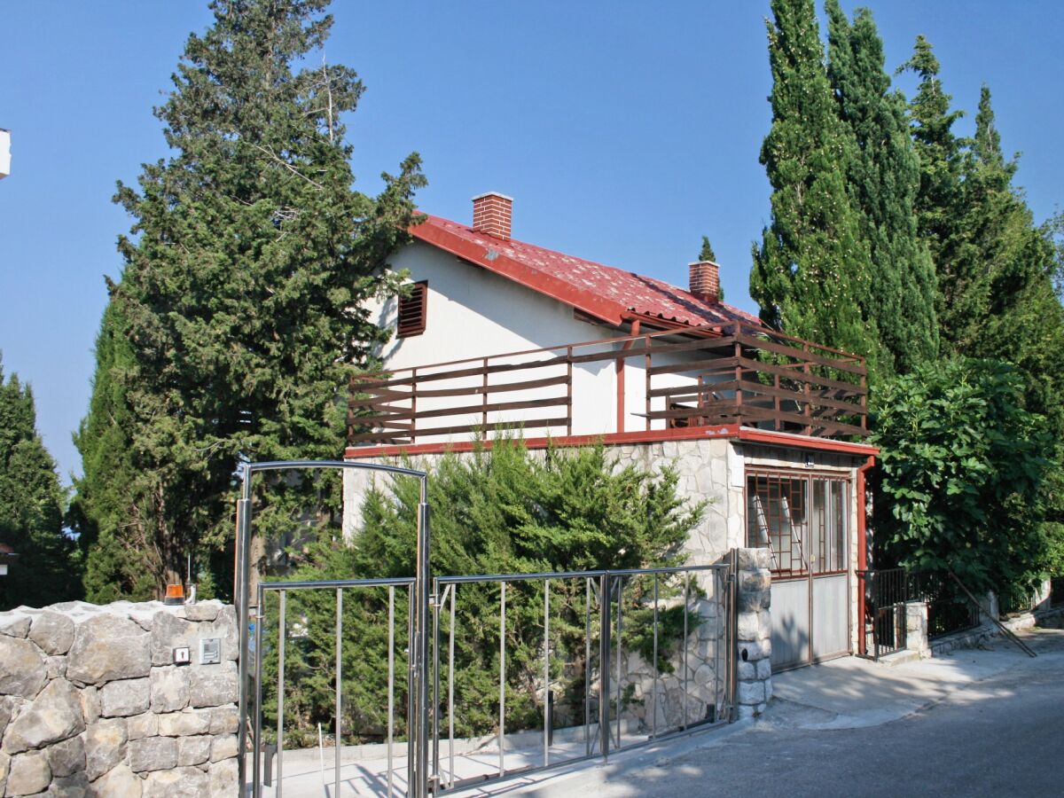 Apartment Apartments with parking space Selce, Crikvenica - 5531 - Apartments with parking space Selce, Crikvenica - 5531