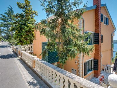 Apartment One bedroom apartment near beach Mali Lošinj, Lošinj A-5391-b - Outdoor photo 7