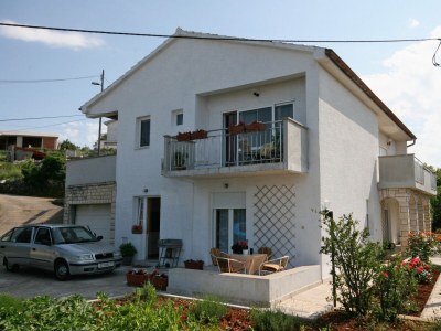 Apartment Two bedroom apartment with terrace and sea view Vrbnik, Krk A-5392-b - Outdoor photo 2