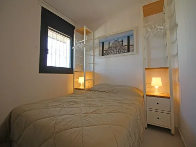 Apartment Modern Apartment with River Views - Features photo 9