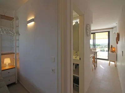 Apartment Modern Apartment with River Views - Features photo 18