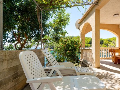 Apartment Two bedroom apartment near beach Cove Zaglav, Korčula A-12208-a - Outdoor photo 9