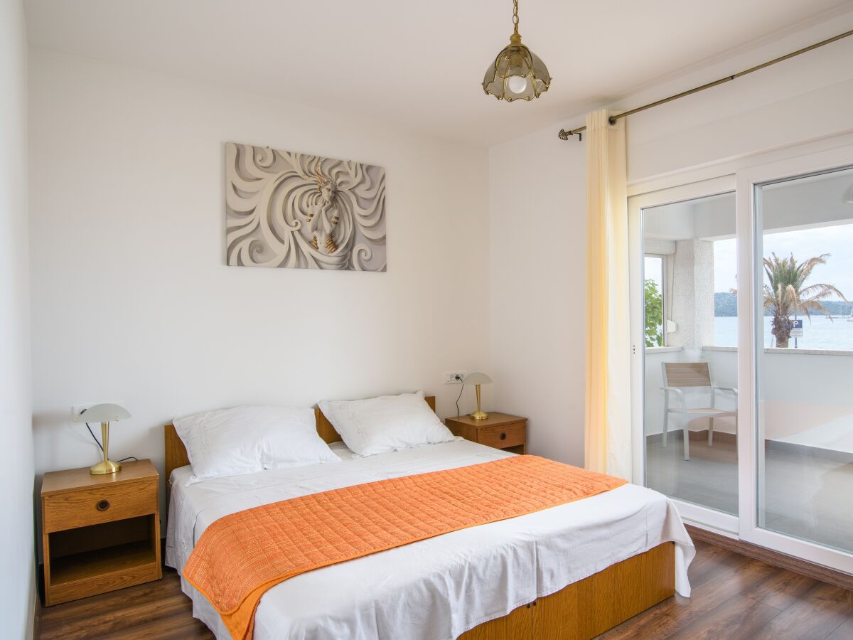 Apartment Two bedroom apartment with terrace and sea view Rogoznica A-11929-a