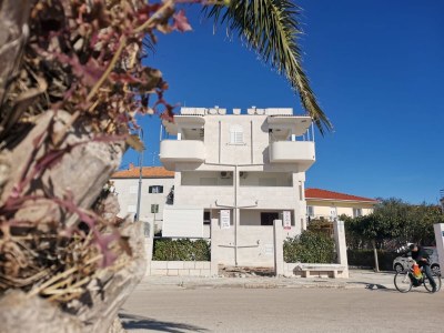 Apartment Two bedroom apartment with terrace and sea view Rogoznica A-11929-a - Outdoor photo 4