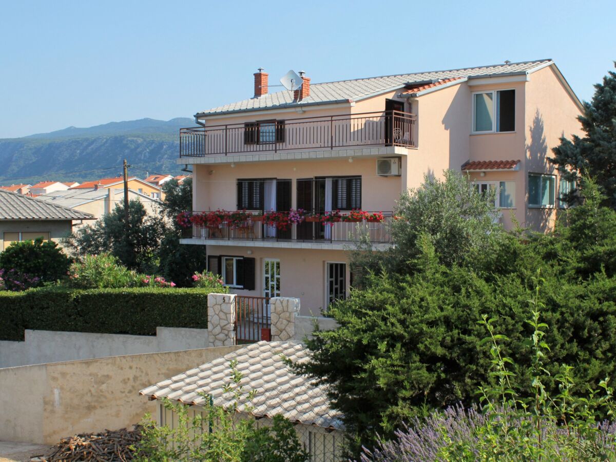 Apartment One bedroom apartment with terrace Novi Vinodolski A-5587-c - Outdoor photo 2
