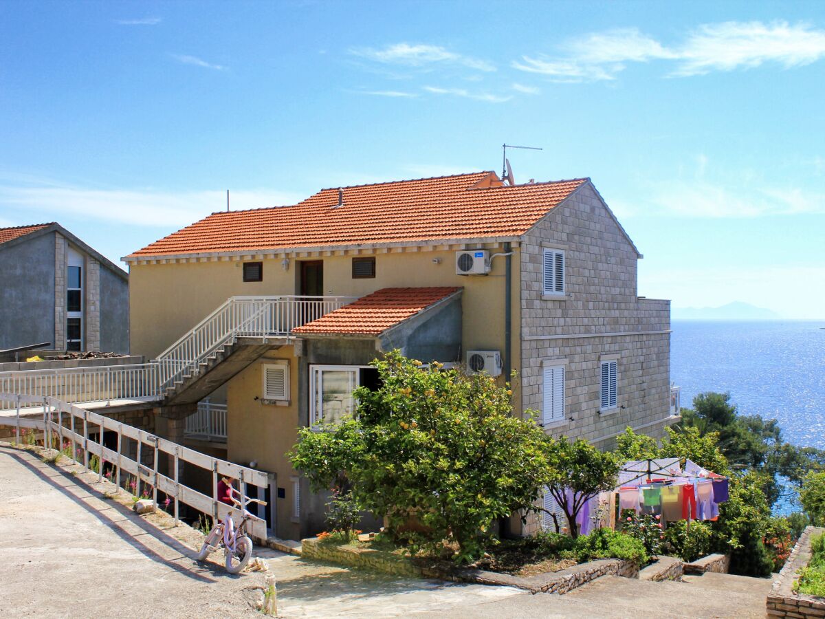 Apartment One bedroom apartment near beach Lumbarda, Korčula A-4440-b - Outdoor photo 4