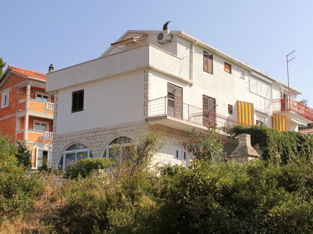 Apartment One bedroom apartment with balcony and sea view Sutivan, Brač A-5629-b - Outdoor photo 3