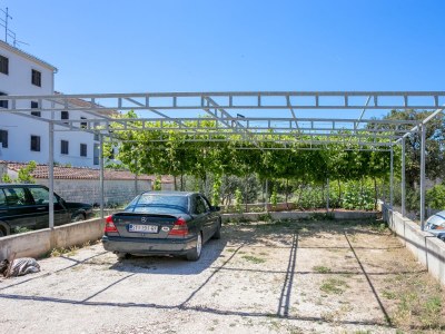 Holiday room with balcony and sea view Supetar, Brač S-5658-d - Outdoor photo 14
