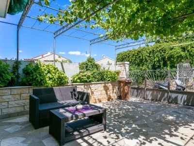 Holiday room with balcony and sea view Supetar, Brač S-5658-c - Outdoor photo 7