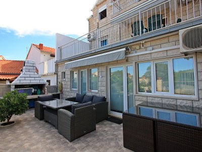 Apartment Studio flat with terrace Supetar, Brač AS-5665-a - Outdoor photo 8