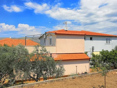 Apartment One bedroom apartment with terrace Trogir A-4814-d - Outdoor photo 4