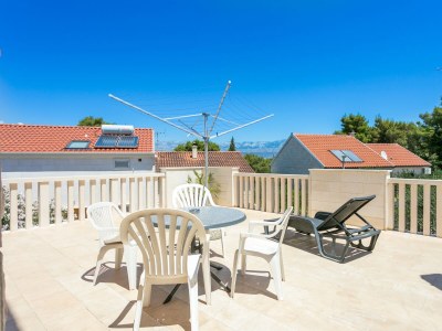 Apartment Apartments with parking space Supetar, Brač - 5670 - Outdoor photo 9