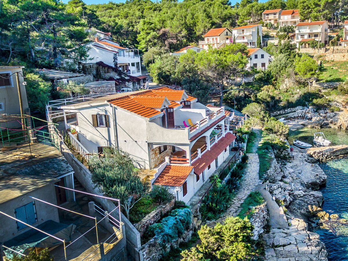 Apartment Two bedroom apartment near beach Basina, Hvar A-5699-c - Outdoor photo 4