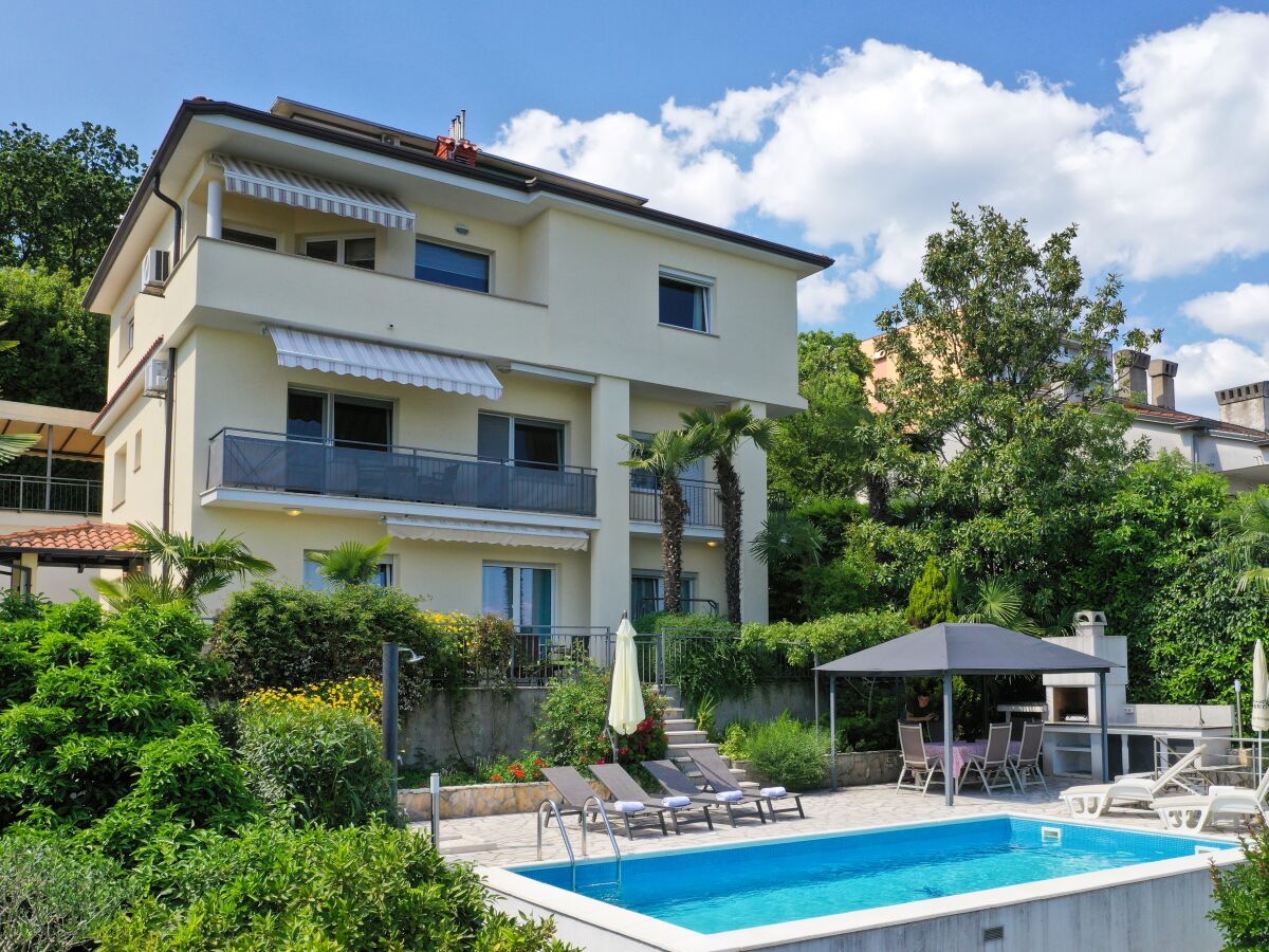 Apartment Two bedroom apartment with terrace and sea view Opatija - Volosko, Opatija A-15071-a