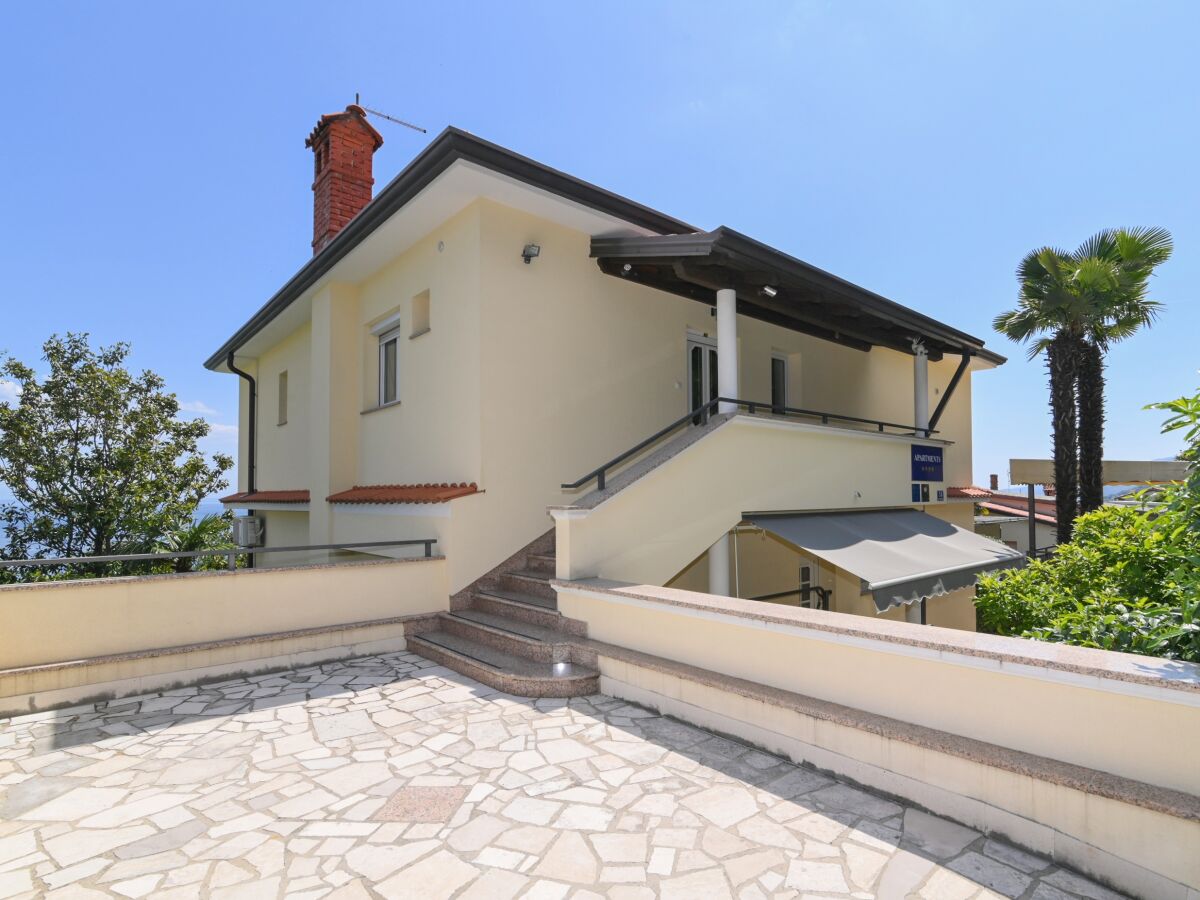 Apartment Two bedroom apartment with terrace and sea view Opatija - Volosko, Opatija A-15071-a - Outdoor photo 3