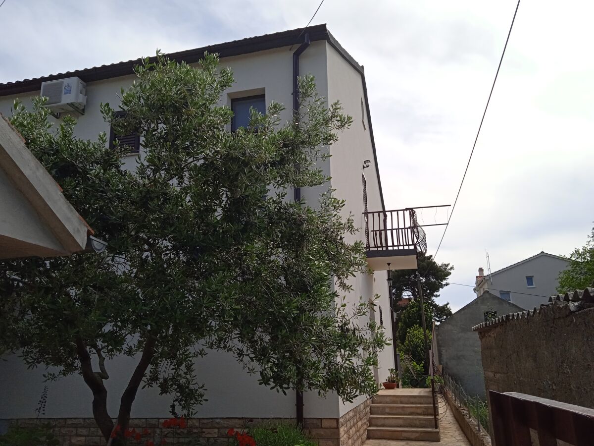 Apartment Two bedroom apartment with terrace Biograd na Moru, Biograd A-15661-a - Outdoor photo 2