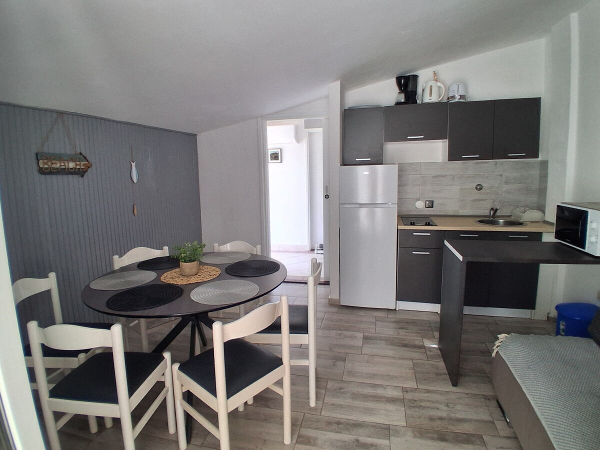 Apartment Two bedroom apartment with terrace and sea view Povljana, Pag A-17222-a - Outdoor photo 5