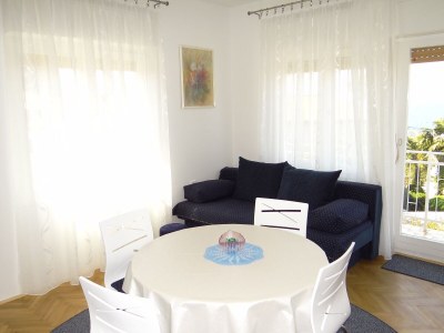 Apartment One bedroom apartment with balcony and sea view Malinska, Krk A-19270-a - Outdoor photo 4
