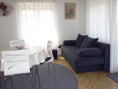 Apartment One bedroom apartment with balcony and sea view Malinska, Krk A-19270-a - Outdoor photo 5