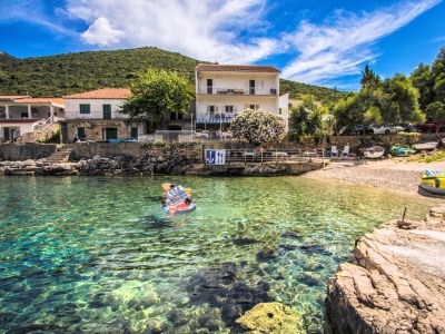 Apartment Two bedroom apartment near beach Cove Zarace (Gdinj), Hvar A-9675-a in Gdinj - Apartment