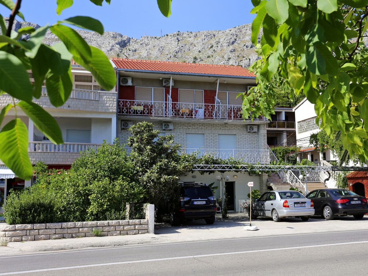 Apartment One bedroom apartment near beach Duće, Omiš A-10304-b - Outdoor photo 2