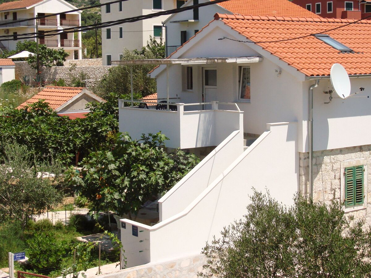 Apartment Apartments by the sea Vinišće, Trogir - 11003 - Outdoor photo 4