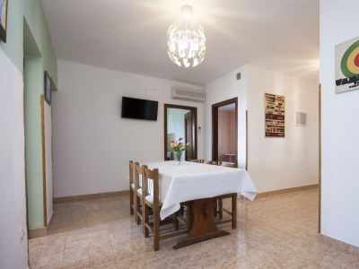 Apartment Comfortable and spacious apartment with terrace and sea view Brodarica, Šibenik A-5736-a - Outdoor photo 12