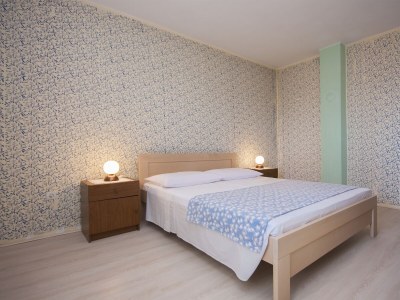 Apartment Comfortable and spacious apartment with terrace and sea view Brodarica, Šibenik A-5736-a - Outdoor photo 25