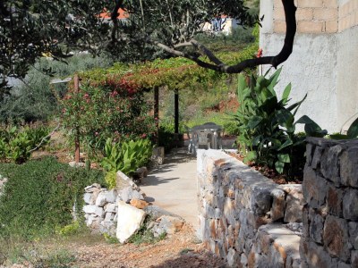 Apartment Two bedroom apartment near beach Cove Skozanje, Hvar A-5713-a - Outdoor photo 13