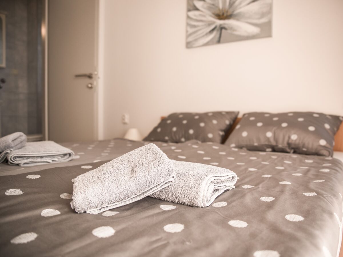 Apartment One bedroom apartment near beach Vrsi - Mulo, Zadar A-5848-b