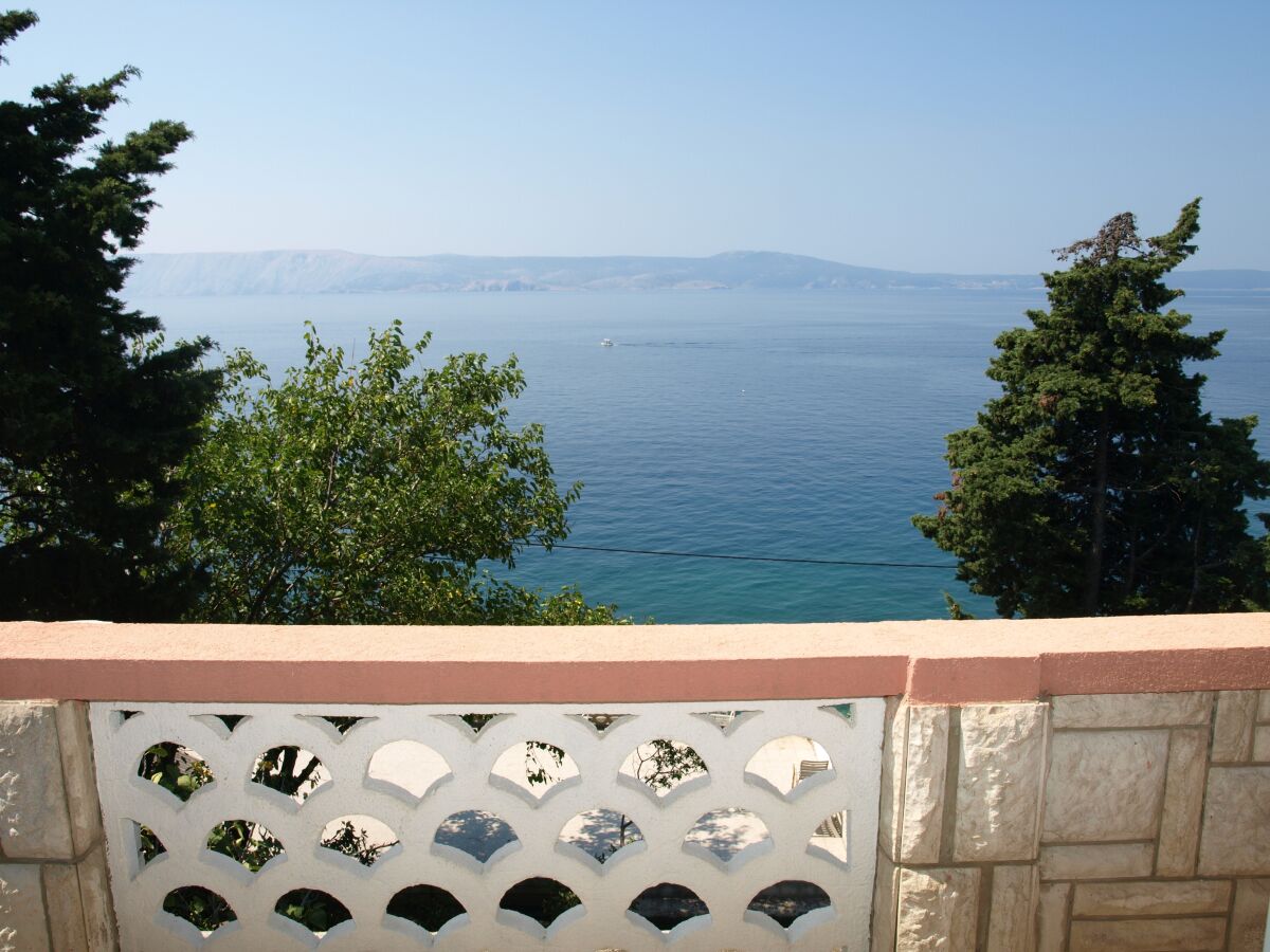 Apartment Two bedroom apartment near beach Novi Vinodolski A-12322-a