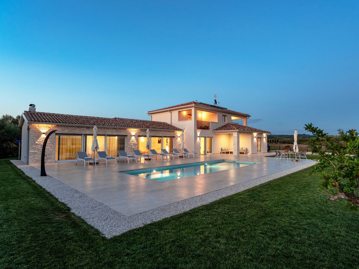 Villa Villa Juki