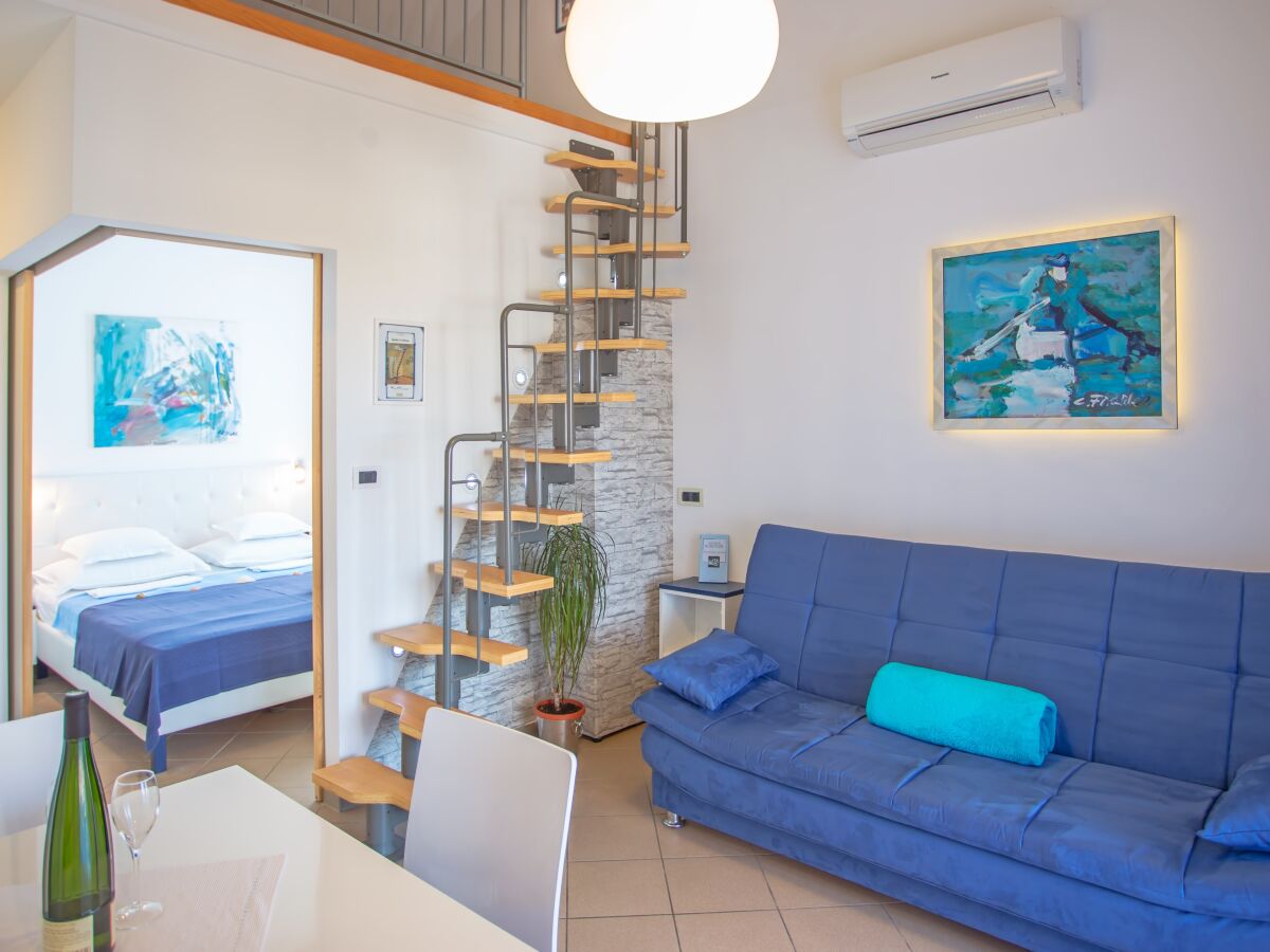 Apartment One bedroom apartment with balcony and sea view Vantačići, Krk A-22272-a