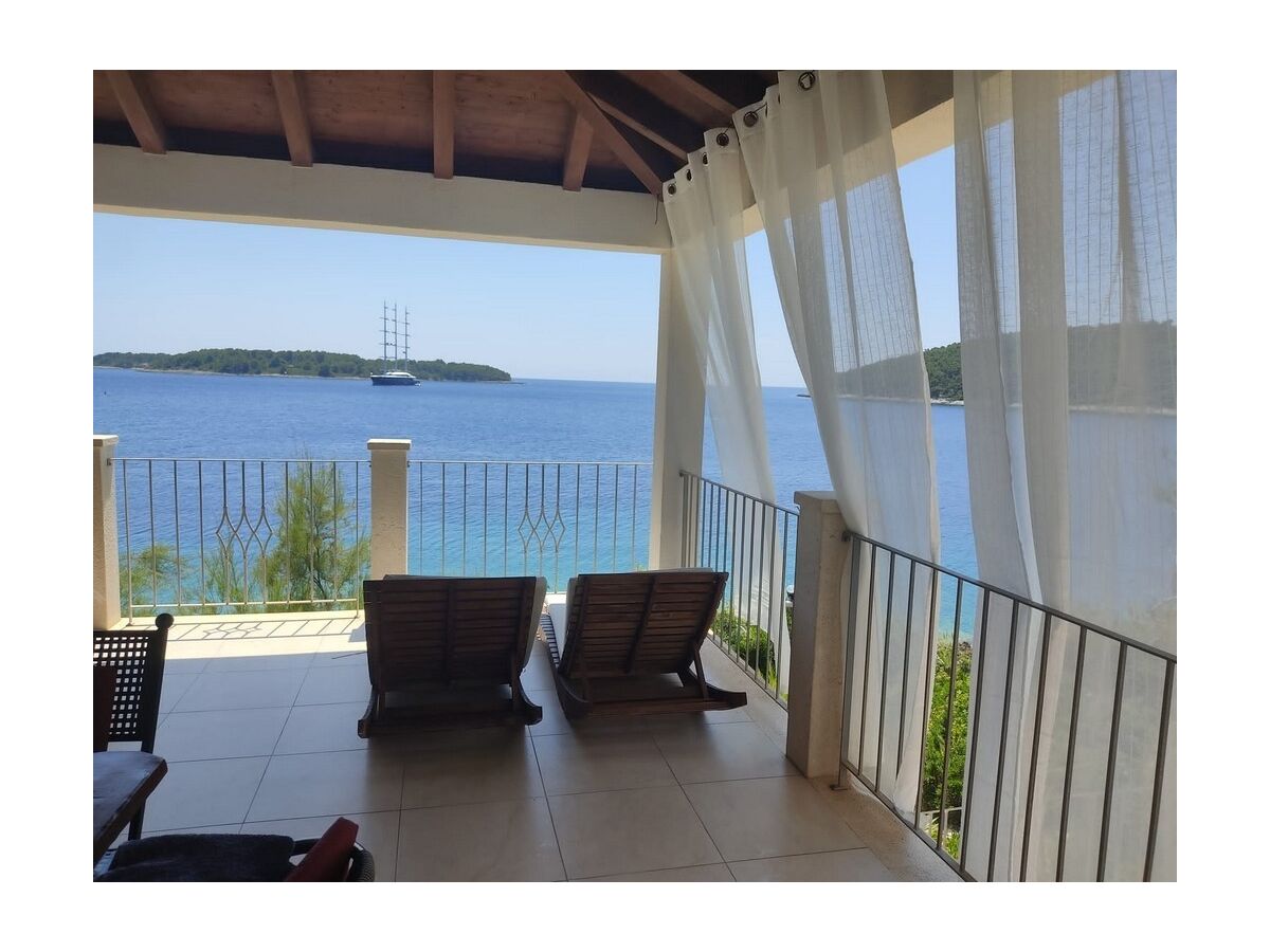 Holiday house Four-bedroom house near beach Cove Tri luke, Korčula K-22092