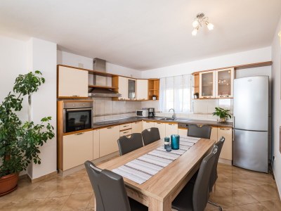 Apartment Three bedroom apartment near beach Maslenica, Novigrad A-21903-a - Outdoor photo 19