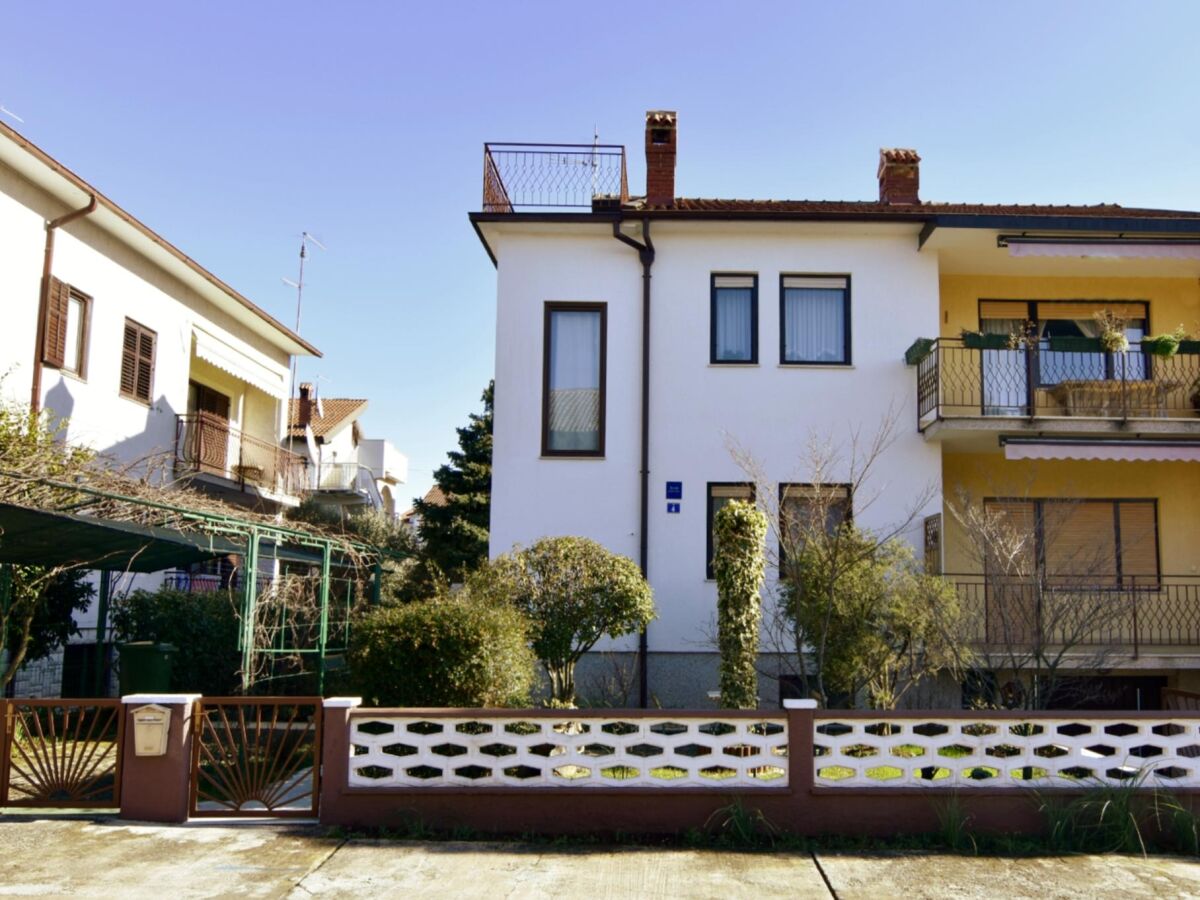 Apartment Three bedroom apartment with terrace Umag A-22482-a