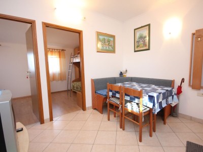 Apartment Two bedroom apartment with terrace Ilovik, Lošinj A-8078-a - Outdoor photo 13