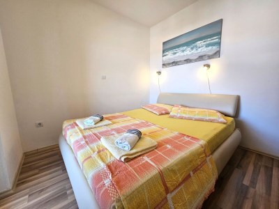 Apartment Two bedroom apartment with balcony and sea view Punat, Krk A-23621-a - Outdoor photo 7