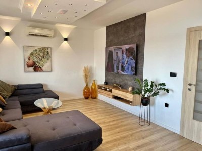 Apartment Three bedroom apartment with terrace and sea view Trogir A-22505-a - Outdoor photo 9