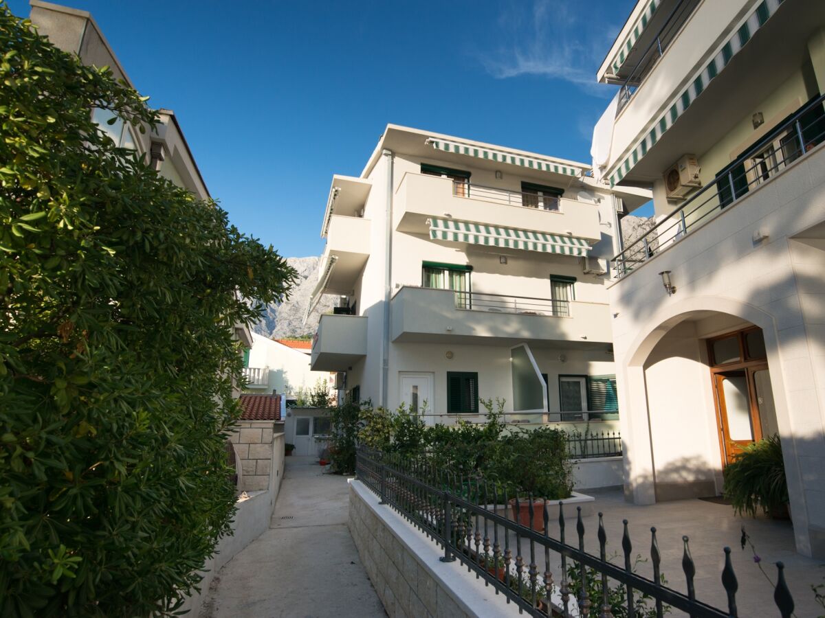 Apartment One bedroom apartment near beach Promajna, Makarska A-2605-b - Outdoor photo 2
