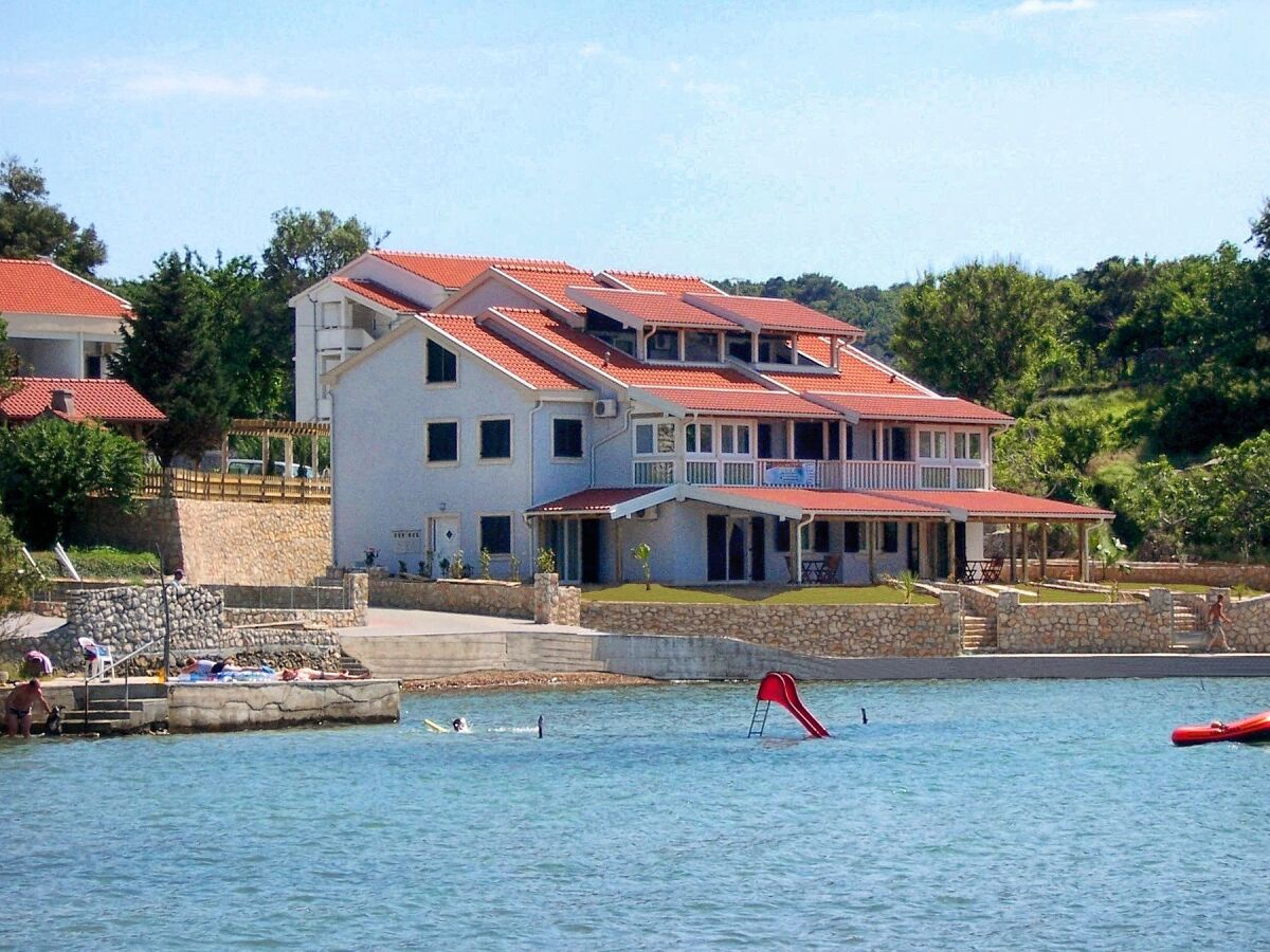 Apartment Two bedroom apartment near beach Kampor, Rab A-3213-e - Outdoor photo 3