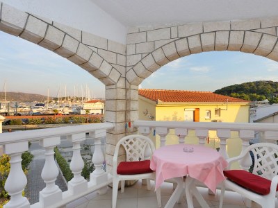 Apartment Two bedroom apartment with terrace and sea view Rogoznica A-4162-a in Rogoznica - Apartment