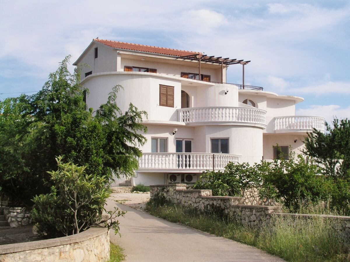Apartment One bedroom apartment with terrace Jezera, Murter A-5120-g - Outdoor photo 2