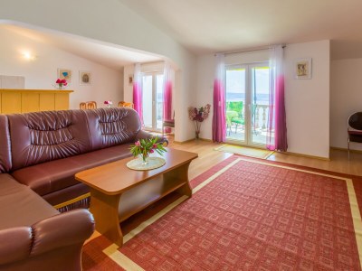 Apartment Two bedroom apartment with terrace and sea view Dramalj, Crikvenica A-5551-c in Dramalj - Apartment