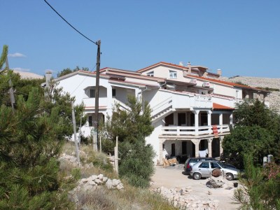 Apartment One bedroom apartment near beach Kustići, Pag A-6376-b - Outdoor photo 4