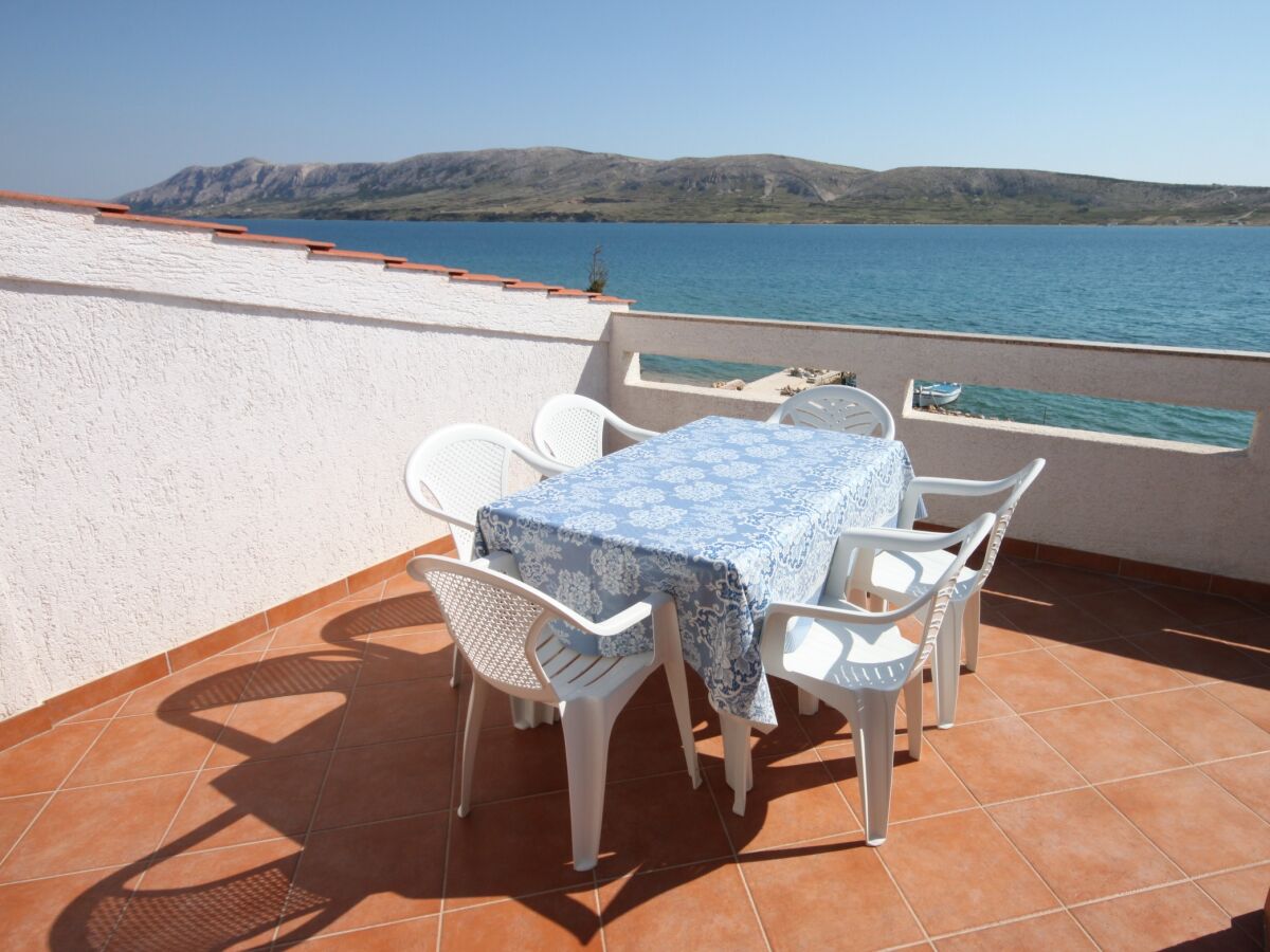 Apartment Two bedroom apartment near beach Kustići, Pag A-6376-c