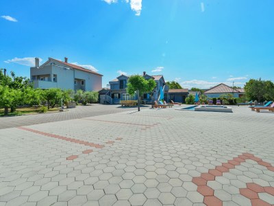 Apartment Two bedroom apartment with balcony Privlaka, Zadar A-5762-a - Outdoor photo 10